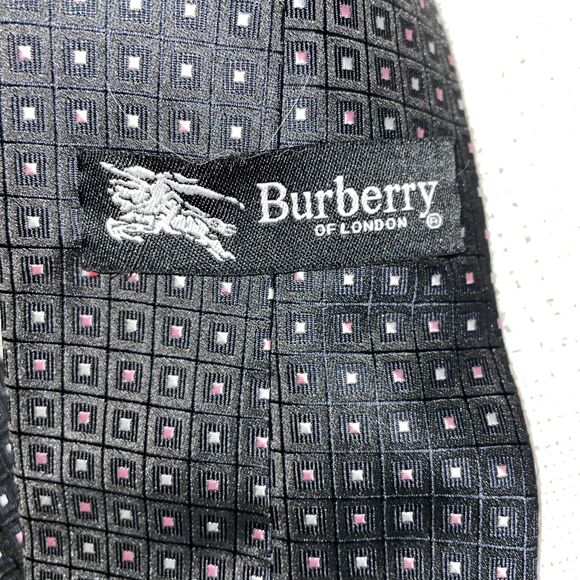 Burberry Men’s Dress Tie Size 58” 3.75” Black Cubed Business Formal City Italy - Picture 2 of 12